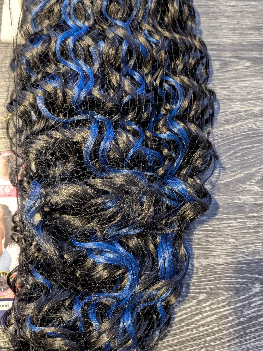 Outre HD Lace Frontal Wig Perfect Hairline Glueless Hand-Tied 13X6 Lace Wig